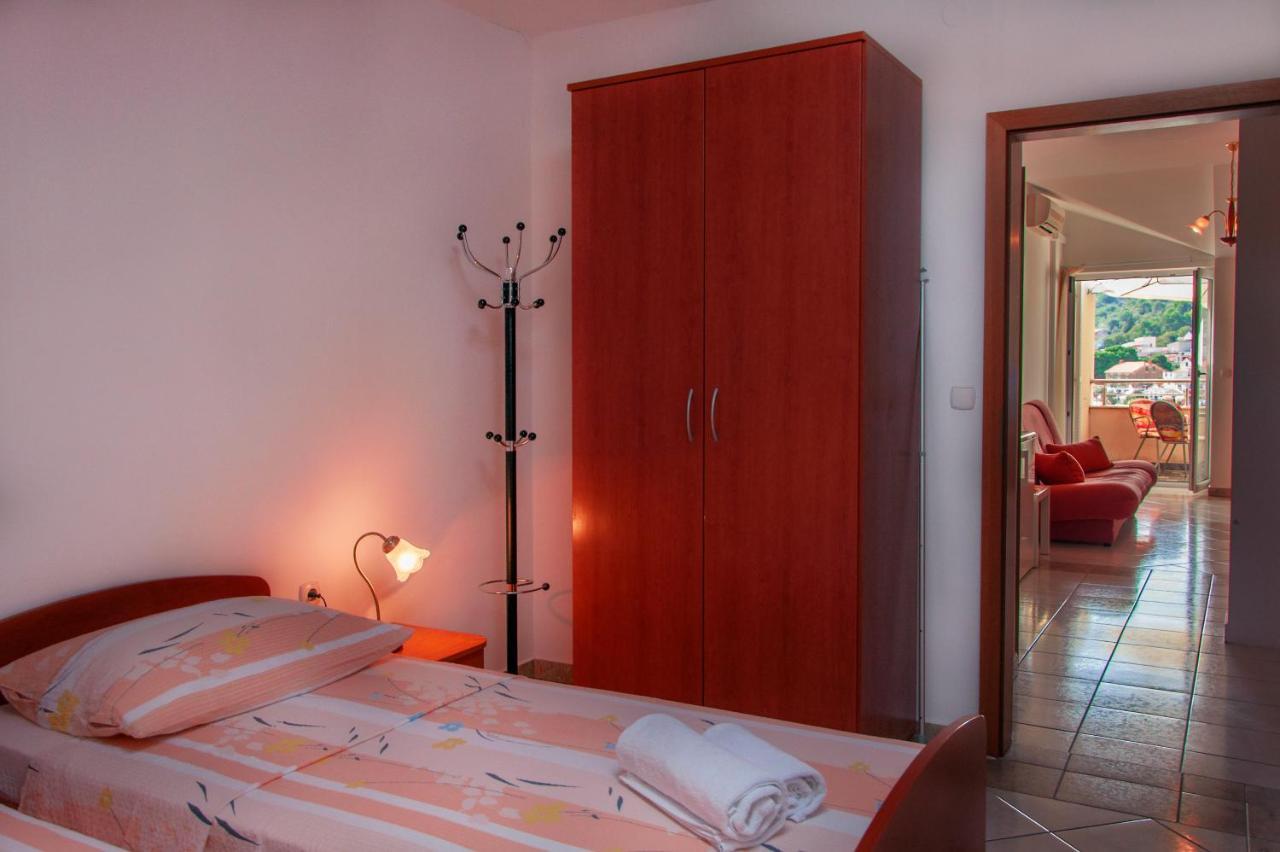 Apartmenthaus Kosirina-Tisno Exterior foto